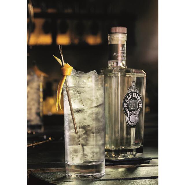 PrinceAlbertSW's tweet image. We’re getting ready for the weekend with our pre weekend party tonight! We’ve teamed up with @halfhitchgin and they’ll be popping in from 5:30 treating you  with gin samples for you to try! 

#weekend #thirsty #friday #gin #half hitch #Thursday #ice #tonic #party