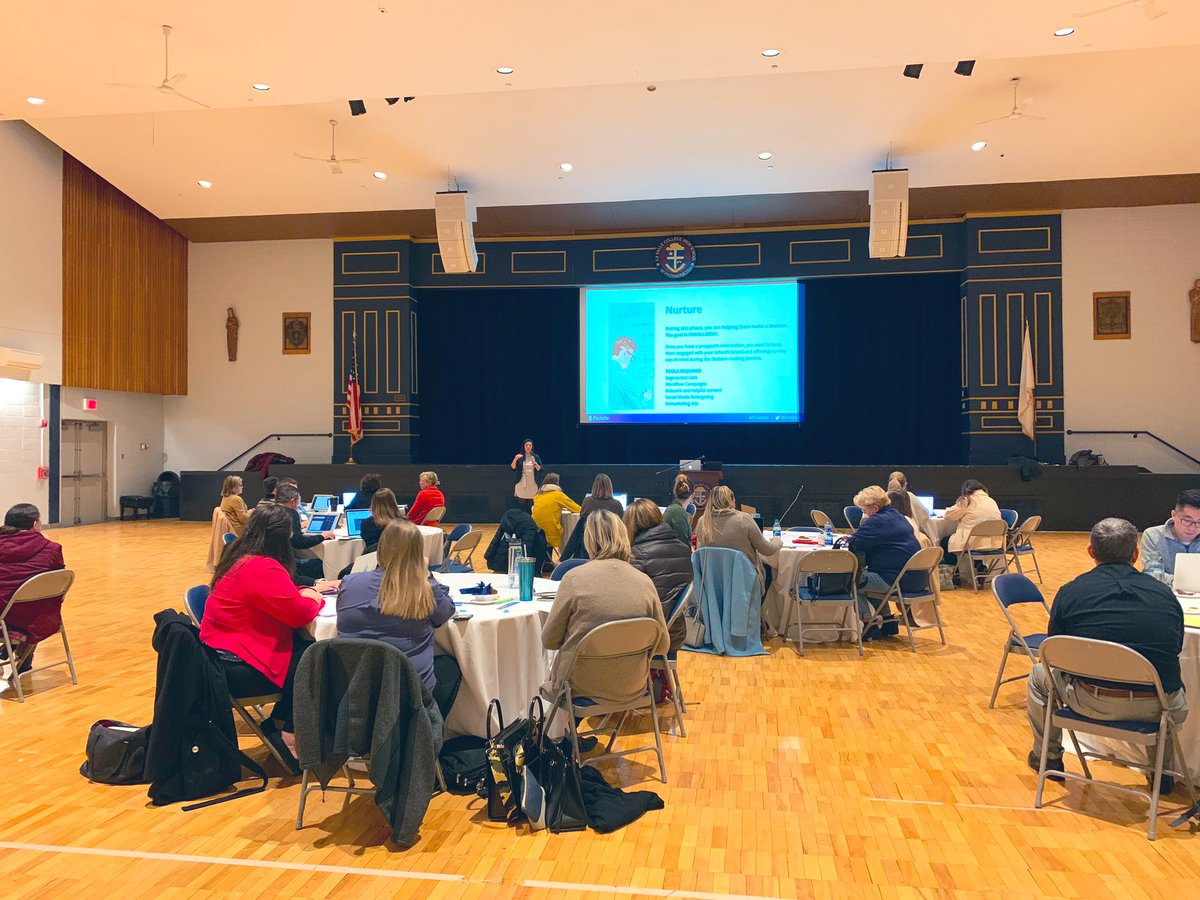 ryann_finalsite's tweet photo. Having a blast discussing web strategies! @MereAdaireKap leading the way on #InboundMarketing  at our #DigitalMarketingWorkshop Huge thanks to @lschs for being fantastic hosts! @bbonner_lschs @RJohnson_LSCHS https://t.co/o1PYwhEoaI