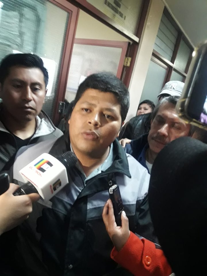 Por fin nuestro Presidente, Franclin Gutierrez sale libre de la cárcel después de mas de 1 año arrestado injustamente y sin pruebas.