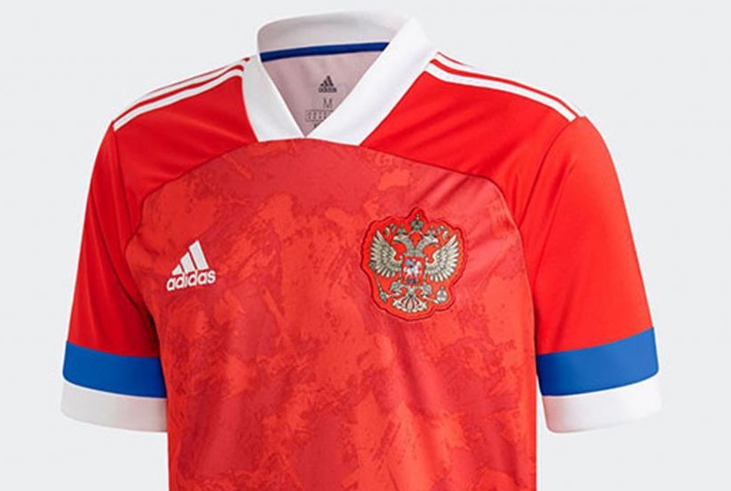 El increíble error en la nueva camiseta de Rusia por el que