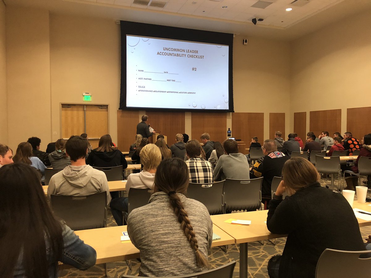 kbreynolds's tweet photo. #CLASSLeadership with @joecoles33 @WPSBoomers @TheLeedeyBison and Buffalo Schools! #oklaed @dale_spradlin @rustypuff https://t.co/uOZYYgyARS