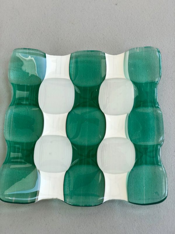 houseofdoers's tweet photo. Gift of Uniqueness - Handmade Fused Glass Dish is the perfect serving dish, centerpiece, home decor or gift.

https://t.co/ZkCm0scaBR

#handmade #fusedglass #glassart https://t.co/jW72lxkKqP