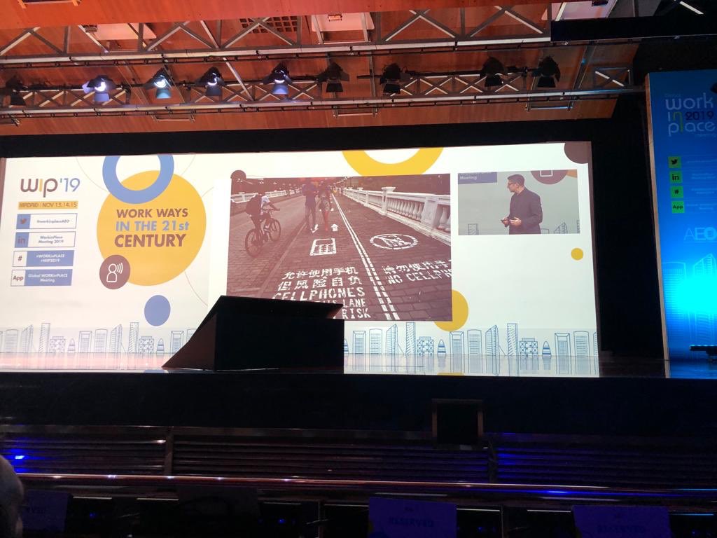 HomuProject's tweet image. Hoy #HOMU ha asistido al #Congreso @workinplaceAEO organizado por la #AEO. Un magnífico encuentro de profesionales de primer nivel del sector #inmobiliario.