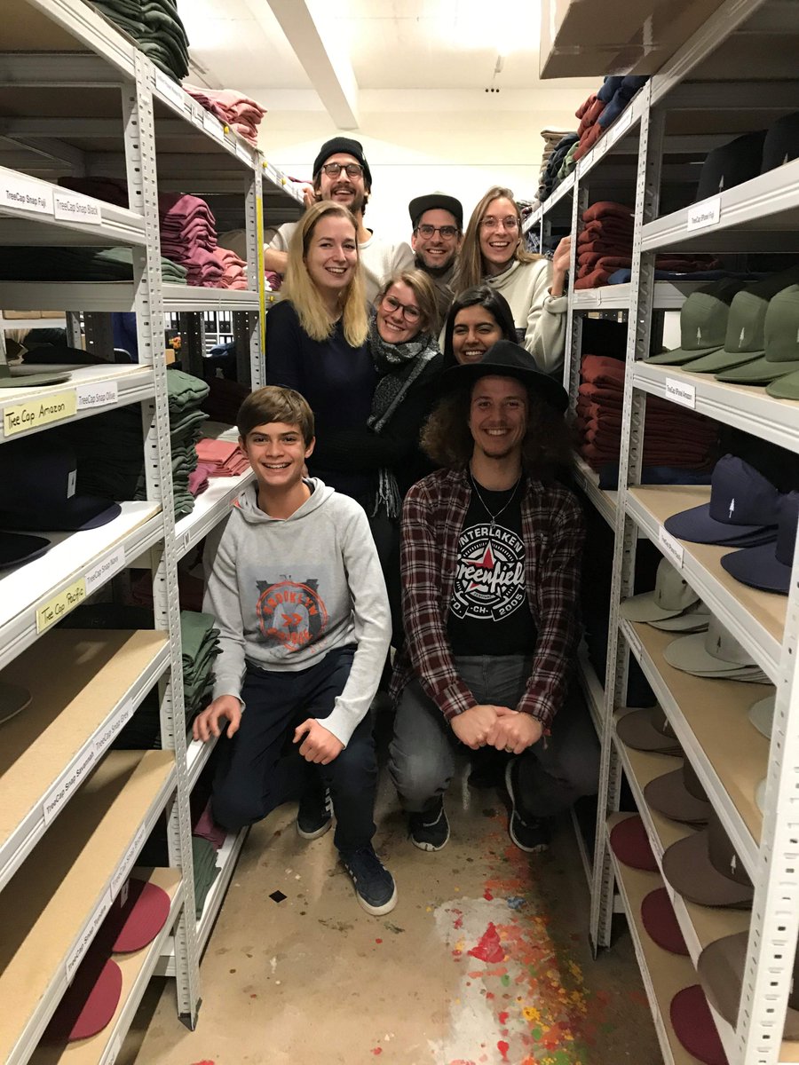 nikinclothing's tweet image. Wir hatten heute Besuch von Yannis. Er hat uns begleitet, gelöchert und zum Lachen gebracht. Schön warst du hier, Yannis! #Zukunftstag #treebytree