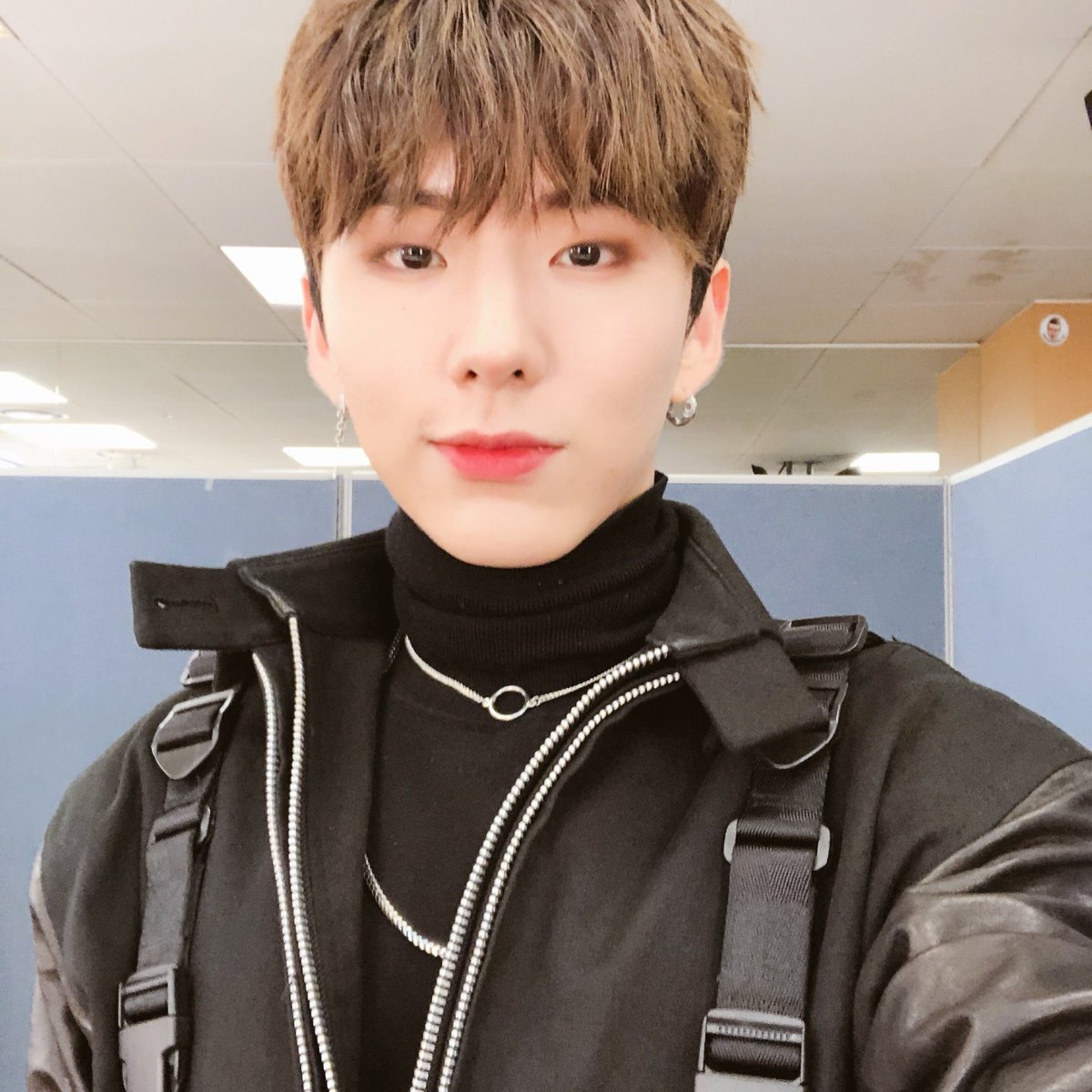 Monbebe Spain tweet media
