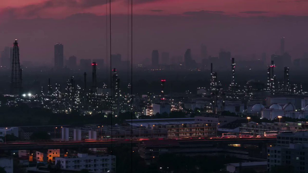 "The future is bright, it is exciting and it is challenging. Start small and start now." 🎥@Siemens shares a peek at the future of the industrial world.