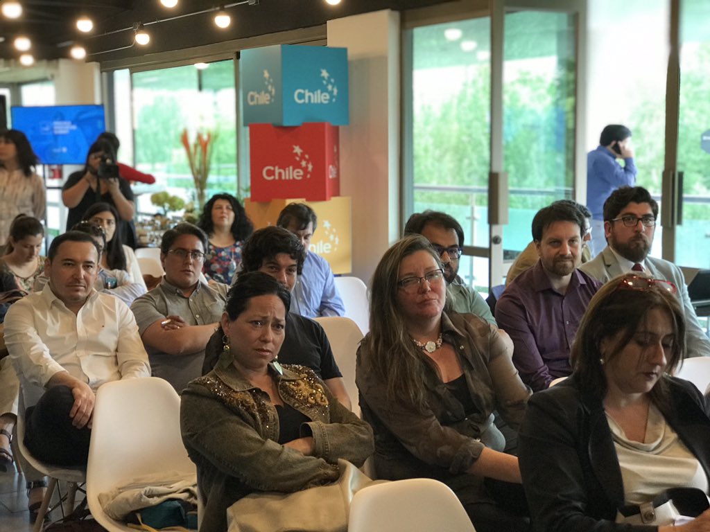 CorfoMaule's tweet photo. 📌 DR de @Corfo y @ProChile_Maule  participan en Taller “ProChile 🇨🇱Innovation Summit” cuyo objetivo es levantar oferta nacional/regional  y exponerla en el 🌎.
👉 @rafaelziga y @julietaromerov moderan paneles de conversación con empresarios de la región del #Maule 🚀 https://t.co/D843kBsq9Z