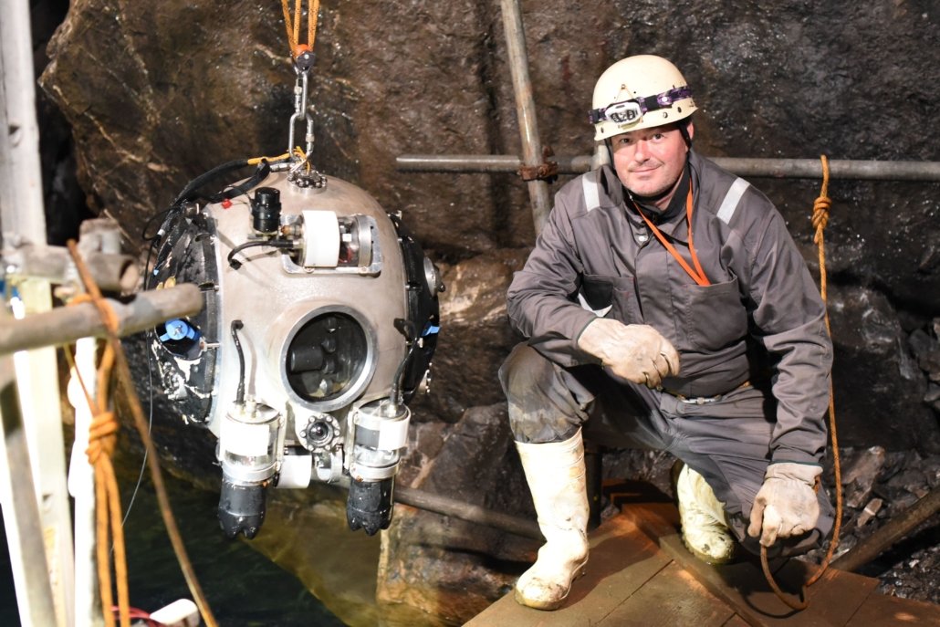 UNEXMIN's tweet photo. The @UNEXMIN project will be at the upcoming #EU #rawmaterialsweek in Brussels. Meet the project and our unique #UX1 #robot on Monday 18th November! #rawmaterials #minerals #exploration
Learn more: https://t.co/VqmliQ1Fwq https://t.co/ohfX8LK2Sh