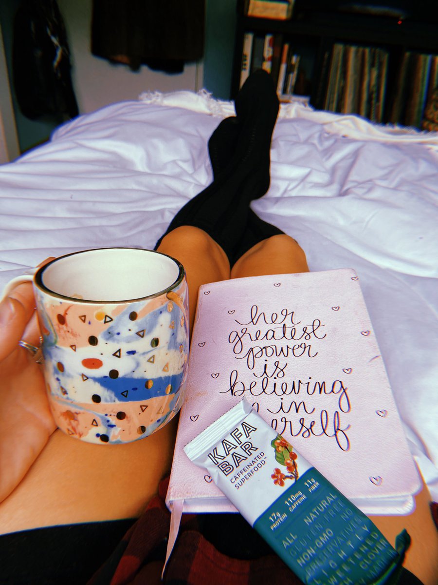 ~morning routine~

Everyday I write down 5 things I’m grateful for, 5 intentions &amp; 5 goals and I highly recommend it ✨ such an easy and great way to start your morning feeling good

Also If you haven’t tried <a href="/KafaBars/">Kafa Bar</a> they’re EVERYTHING