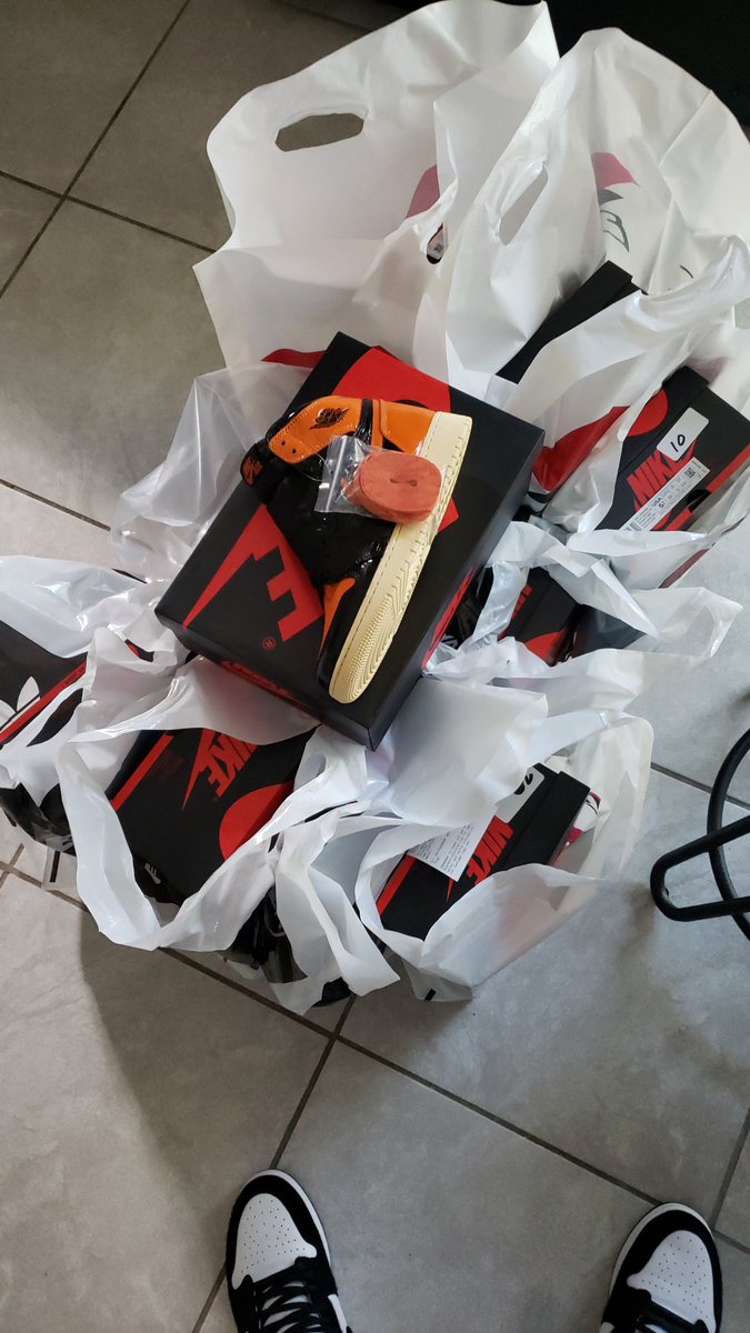 Lito's Heat On Feet (@miguel78141223) on Twitter photo 