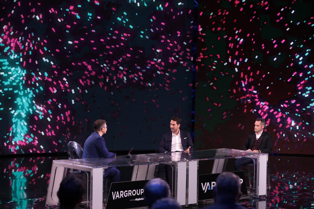 "Progettiamo e realizziamo valvole e sensori. Food Service.
La meccanica di alta precisione. Vogliamo portare l’ intelligenza all’ interno del prodotto"

Diego Andreis, Managing Director Fluid-o-tech Mirko Gatto, Head of digital security Division di Var Group #VarGroupShow