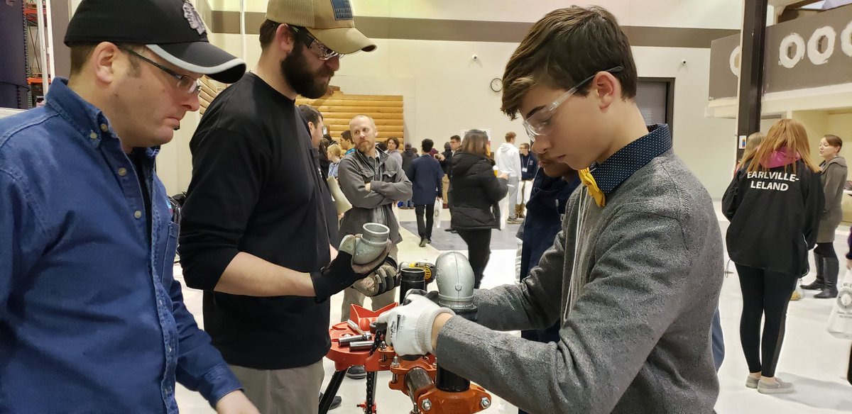 HixJen's tweet image. Field trip to VALEES APPRENTICESHIP EXPO! Thank you to all of the Trade Union Reps. who shared education &amp;amp; job details!   #thatsrotolo #VALEES