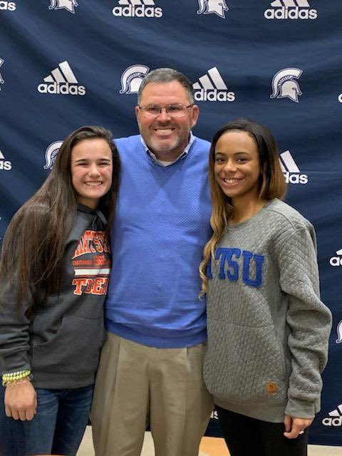 elite_18u's tweet image. Congratulations to our “lil bit”, our speedy Mia Apple on her signing with Chatt State yesterday!  We are so proud of you!  
#ProudtobeElite