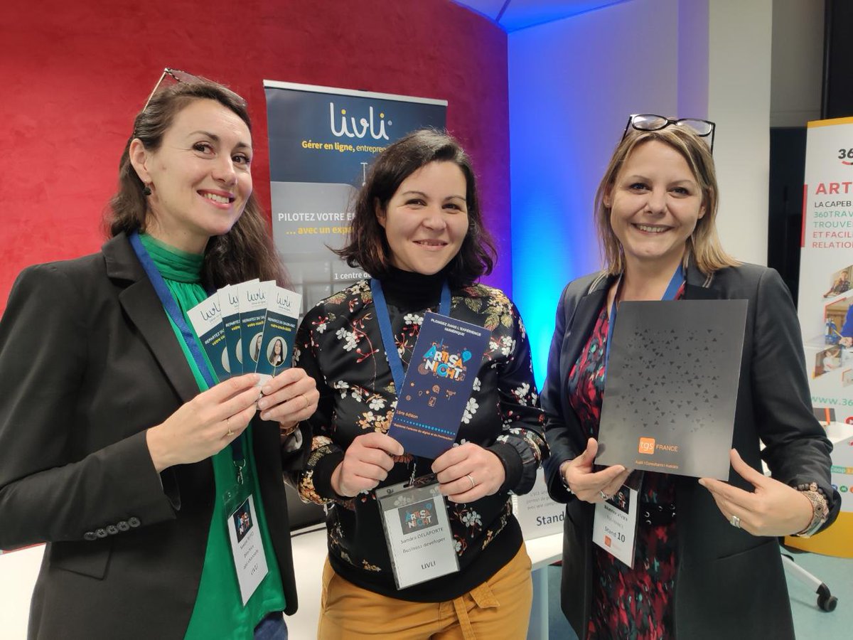SandraTeffo's tweet photo. Prêtes pour #artisanight Laval avec @Sandra_delaport et Beatrice Vivier.
@livli_fr @TGS_France : la synergie d'un groupe https://t.co/roQHJdPkFw
