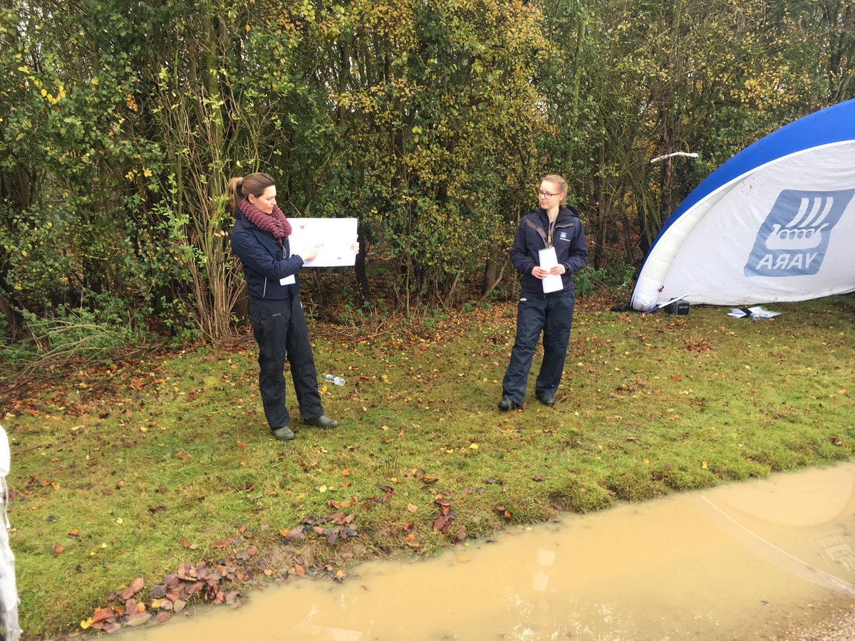 davidpurdysoils's tweet photo. Great soils in practise event @FW_UKEvents. Soil organic matter, compaction and erosion are the biggest threats to its health can technology and science help?  Some fantastic people showed us how @TimChamen @tramspread @ADASGroup @AgrovistaUK  @collembola @Lancrop @nwagust https://t.co/YRgwNPb8V5