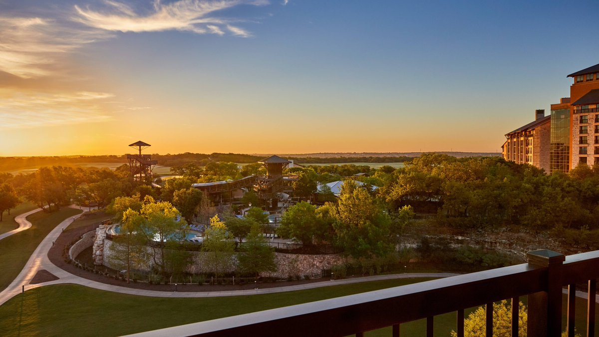 Join us in San Antonio, Texas for #MicroFocusUniverse 2020 North America! Register before March 1 and grab the early-bird discount!  bit.ly/2pkcSb5 #MyMicroFocus