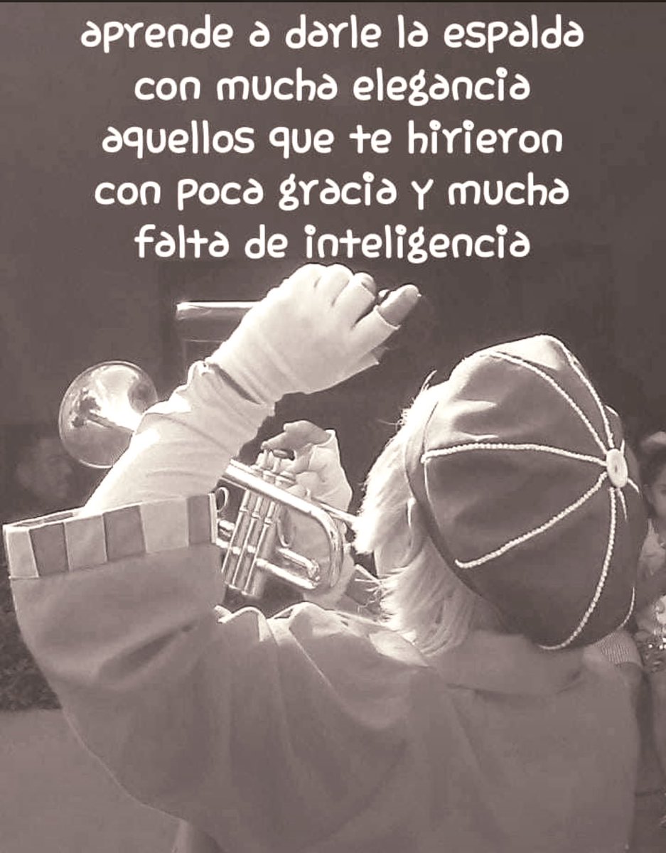 C H I C H A R R I N tweet media