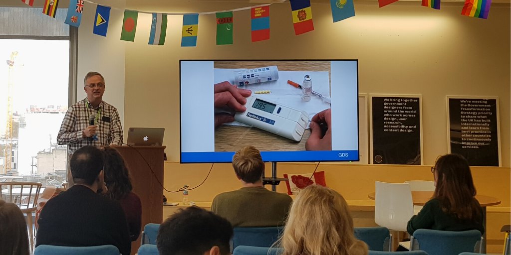 Colin Kerry presents on the advancements of tech and diabetes. 