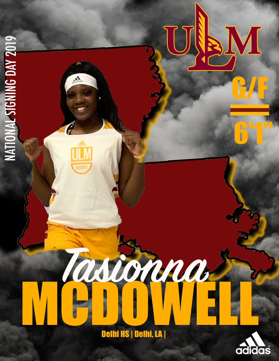 coinally1's tweet photo. IT’S A DONE DEAL! 🖋👏🏼👏🏼
#WelcomeHome
#OfficiallyAWarhawk🏀
#NationalSigningDay📃
#THEBestIsOnTheBayou
#HawkYEAH👊🏼 https://t.co/WRlzaQlvFP
