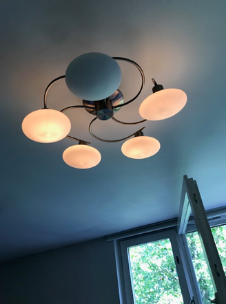 TPPMC's tweet photo. We replaced some light bulbs in a property NW8 https://t.co/6tuxvFAXCR