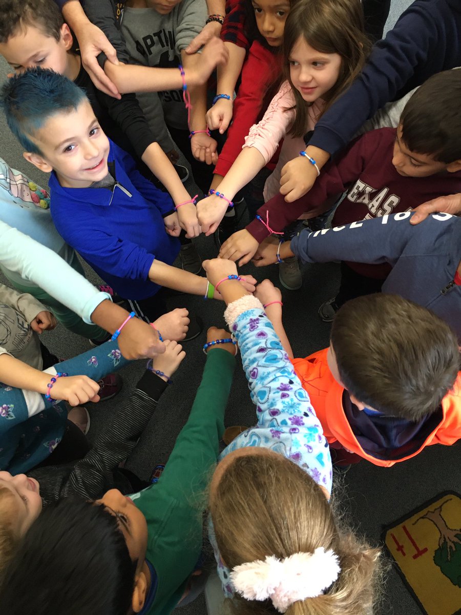 joforrest24's tweet image. Room 28 is all in celebrating World Diabetes Day!! 💙#WorldDiabetesDay #together #Kindergarten