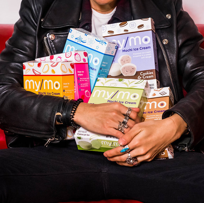 MyMochiIceCream's tweet photo. Meet Mr. Steal Your My/Mo…
He’ll probably steal your My/Mo. #BecauseWhatever https://t.co/QH8WmczQOz