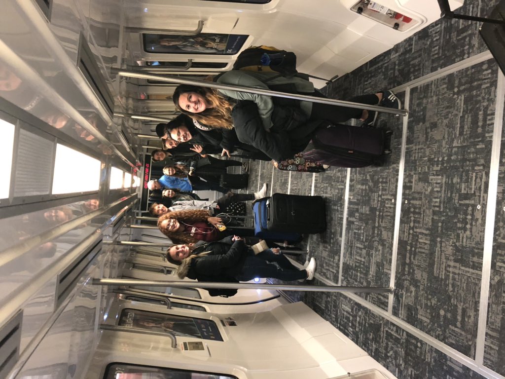 MrsRoweHHS's tweet photo. And we’re off! https://t.co/aMWyzsAo5q