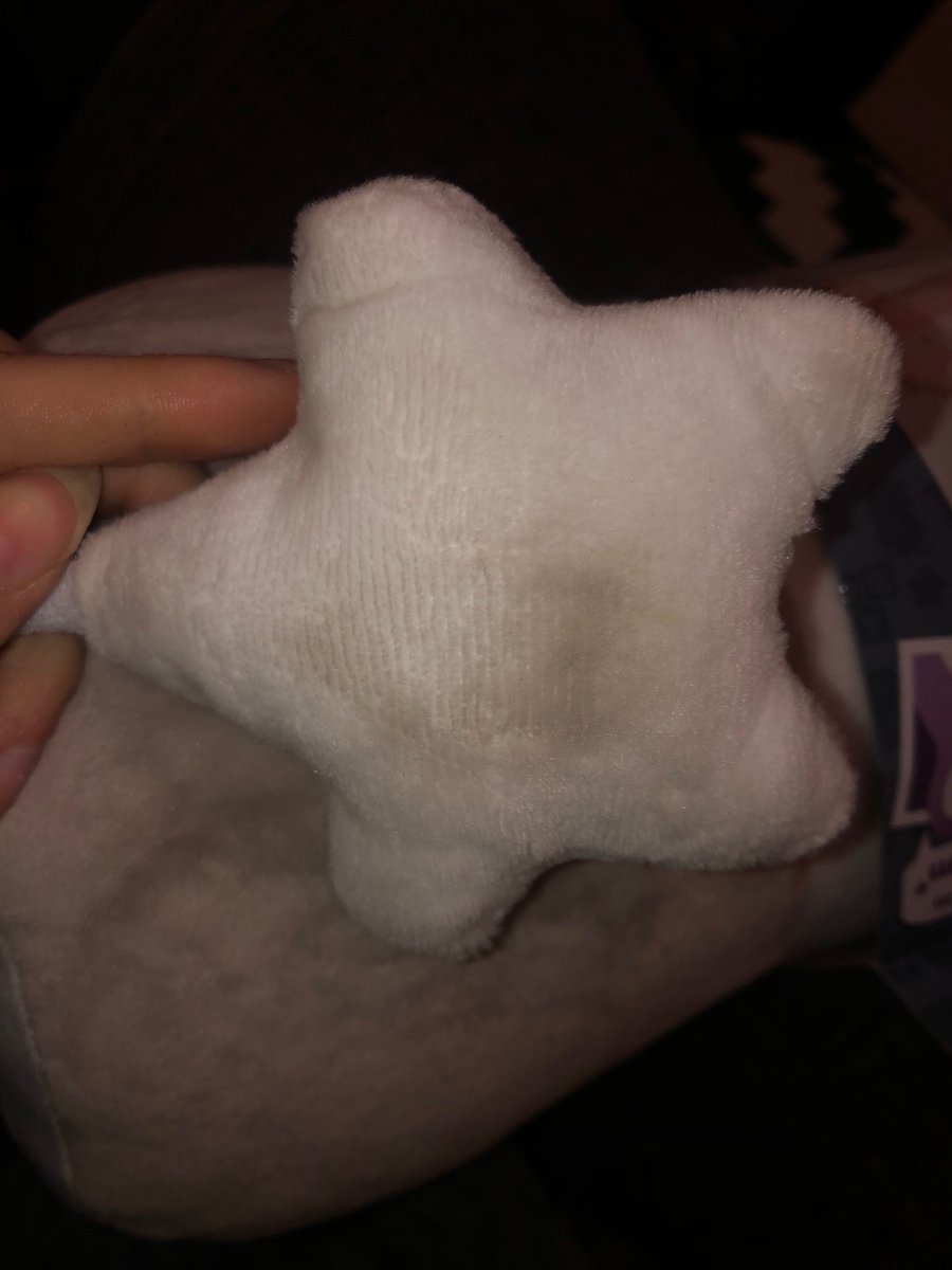 Essjay_88's tweet image. What’s going on @AldiUK ?? Disappointed with the state of this pillow ordered for my baby, very sad as no response as of yet