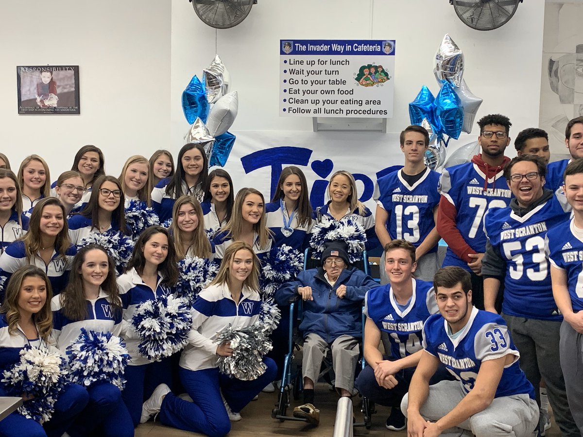 Elizabeth Worthington tweet media