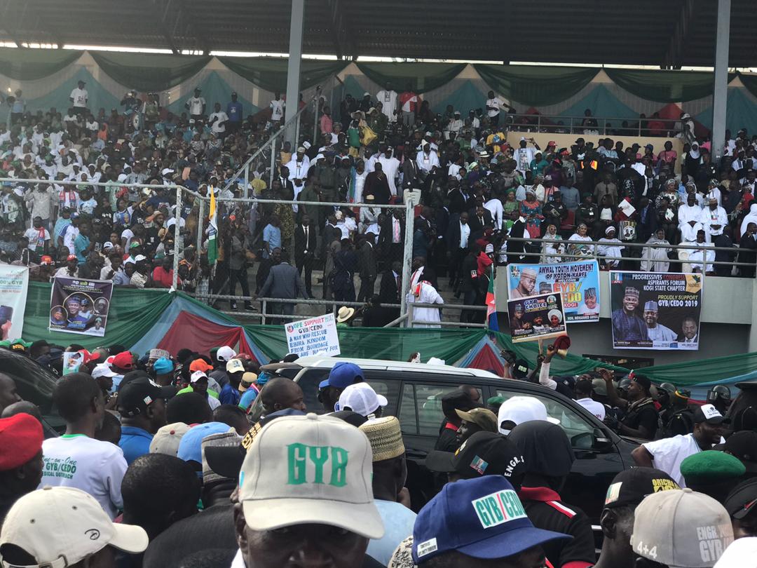 JaafarUmarAbba's tweet photo. Kogi State is for BELLO AND ONOJA. 

Forget the noise. 
 
Hon. @cbngov_akin1
Is an eye witness today..

The atmosphere is very friendly here

#BelloOnoja is sure 

APC all the way....

 #KogiAPCGovernoshipRally
#KogiAPCRally
#GYBCEDO
#BelloOnoja https://t.co/6idiJSw0AY