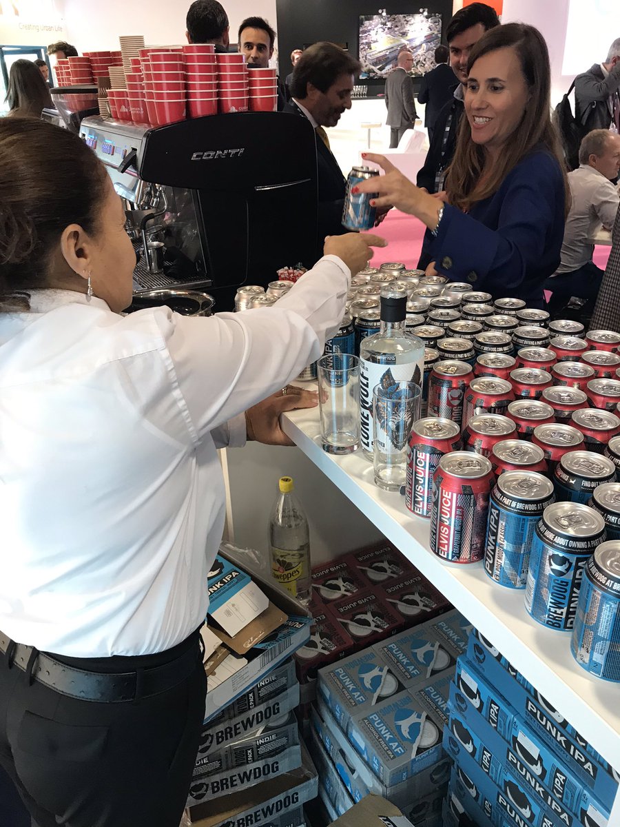 CushWakeRtailUK's tweet photo. Big thanks to @BrewDog for sponsoring our Happy Hour at @MAPICWorld! We have loved having you on our stand. #CW_MAPIC #MAPIC #BrewDog #Retail #Leisure https://t.co/mFgImVpFkI