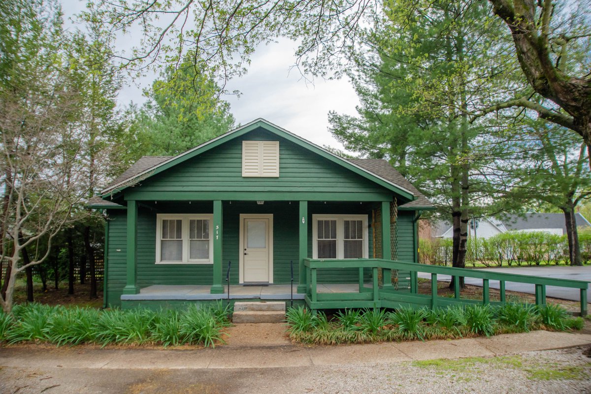 CButlerTeam's tweet image. 📣 2 Bedroom 1 bath home in New Harmony. 📣
➡️Contact Cam Bonger​ 812-604-8774 for more information.

kwevansville.com/property/in/47…