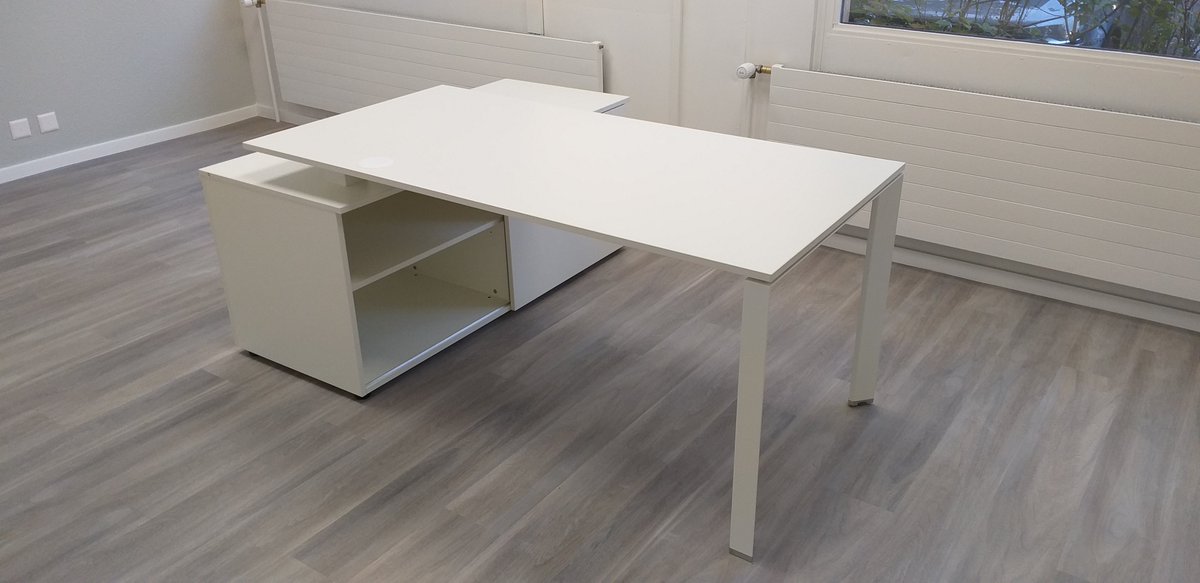 Besoin d'un conseil avisé et professionnel pour votre aménagement de bureau? Pensez à MonBureau.ch - monbureau.ch

#clinique #conseil #agencement #geneve #amenagement #mobilierbureau #bureau #meuble #moderne #blanc #style #plans