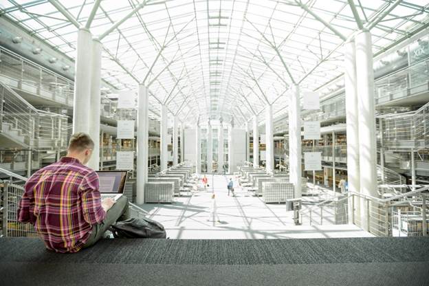 ciscoDC's tweet image. Bringing together the power of #CiscoUCS and #CiscoNexus switches with @HitachiVantara virtual storage platforms (VSP). Find out more about the new Cisco and Hitachi Adaptive Solutions for Converged Infrastructure.
Read More: cs.co/601113Pol