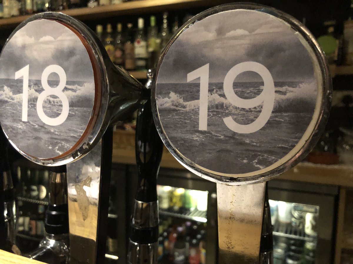 stxLiam's tweet photo. #Lucky19 turns out to be @KinnegarBrewing #FlyingSaucer @Bierhausgalway #stouthaus I can live with this turn of events! #irishbeer #tastypints https://t.co/Y0DhzgFGUx