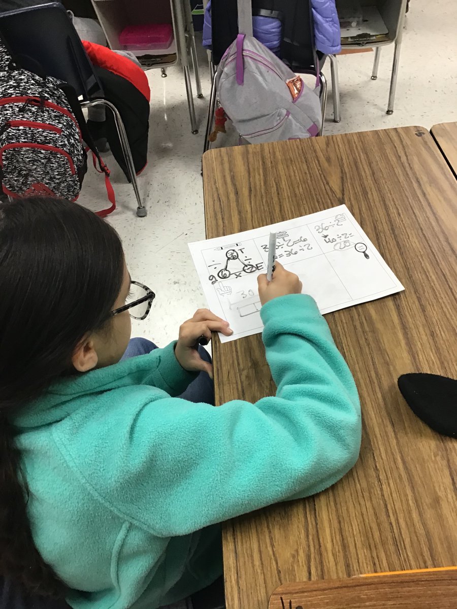 MackeyElem's tweet photo. We know showing more than one way to solve a math problem moves us to mastery!  #mackeyes @mesquiteisdtx  @nancy_lead4ward https://t.co/CUF6JpPmh0