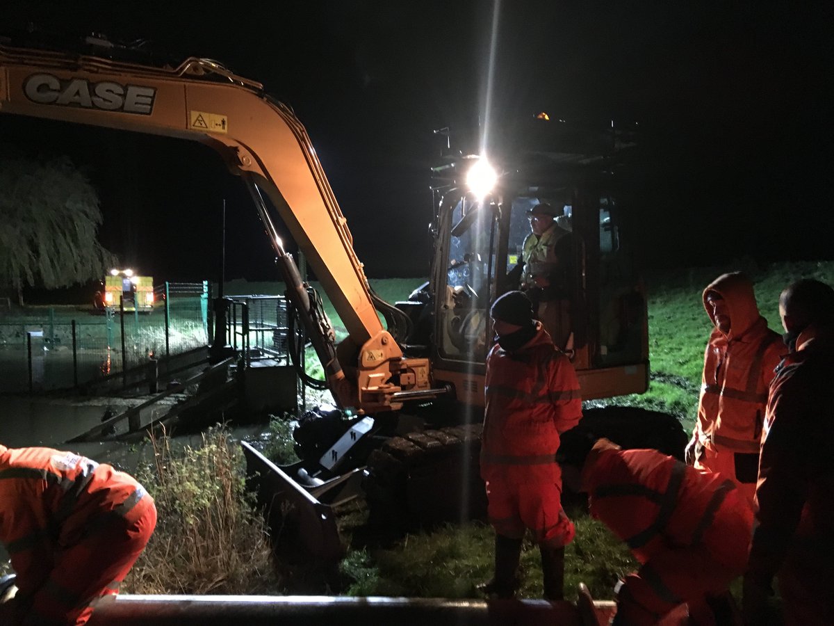 Here's Bill operating  a 3 ton excavator to support deploying a 12 inch submersible pump in Fishlake, South Yorksire #responsework #southyorkshirefloods