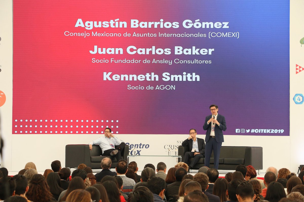 🗣 Un panel enriquecedor que <a href="/JCBakerMX/">Juan Carlos Baker</a>, @KenethSmithramos y <a href="/AgustinBarriosG/">Agustín BarriosGómez</a> compartieron con la audiencia de #CITEK19 acerca del "T-MEC y el futuro de Norteamérica".