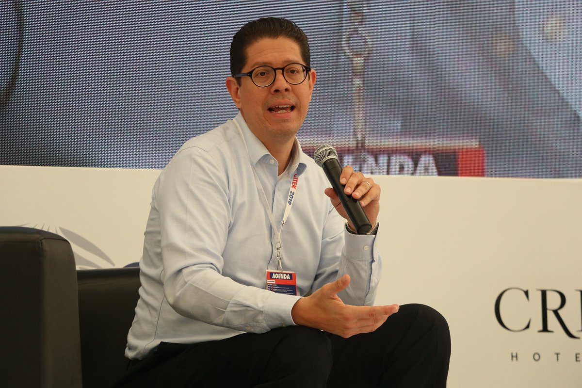 CITEKForum's tweet photo. 🗣 Un panel enriquecedor que @JCBakerMX, @KenethSmithramos y @AgustinBarriosG compartieron con la audiencia de #CITEK19 acerca del "T-MEC y el futuro de Norteamérica". https://t.co/eqSySBHJFF
