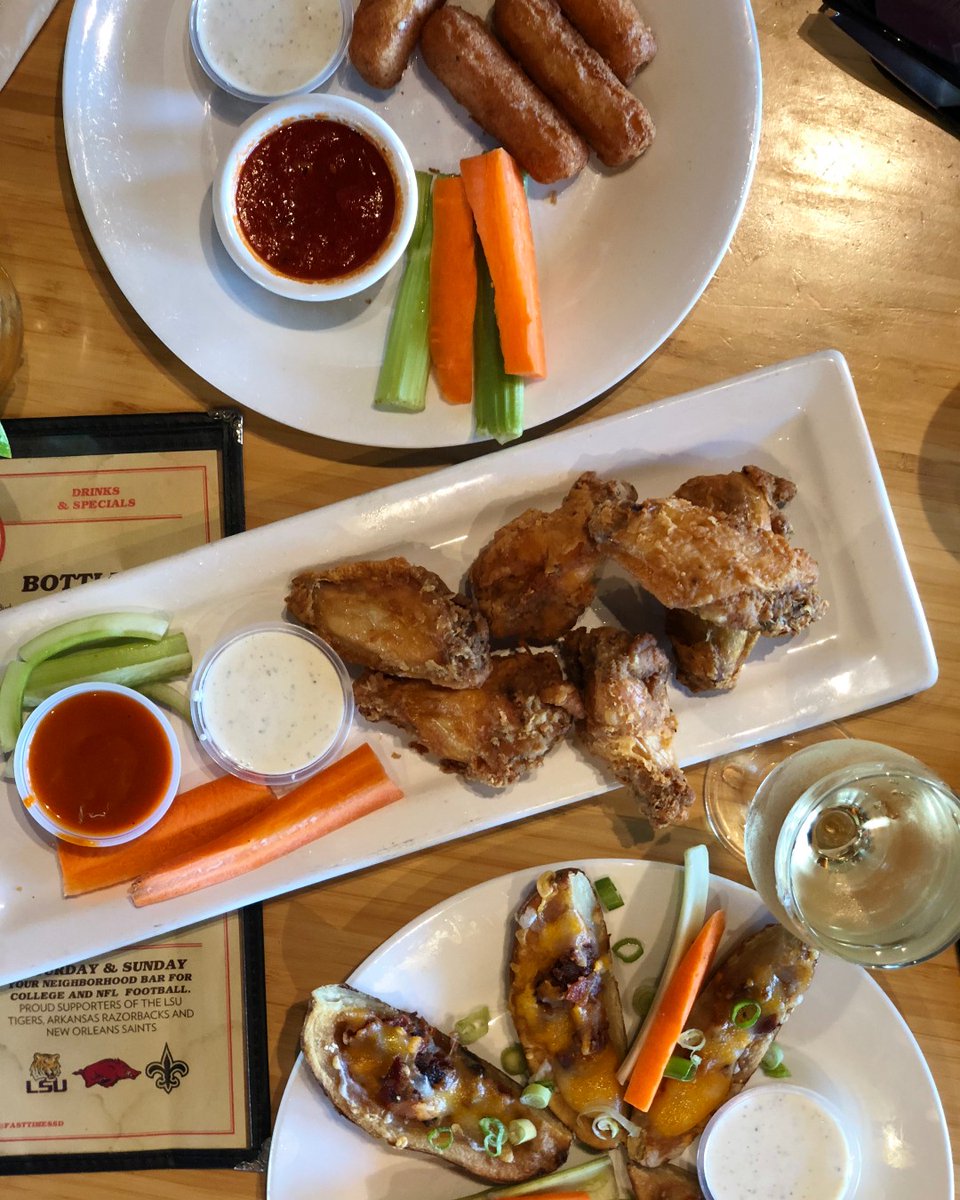 fasttimessd's tweet image. Don't mind if we take one of everything.

#youstaythirstysd #exploresandiego #discoversandiego