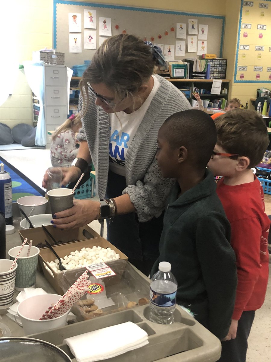 Wschultz23's tweet photo. Thank you to the Greenville PTO, Mrs. Pew and Mrs. Sullivan for serving up sweet treats today. This was an awesome reward for the direct donation fundraiser. @GreenvilleES #GreenvilleES https://t.co/lUfXyw21kh