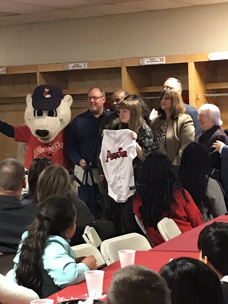 Congratulations to our own <a href="/GoffMiddle/">Goff Middle School</a> Haylee M. She is the Pawtucket winner of <a href="/PawSox/">Pawtucket Red Sox</a> college scholarship essay contest! Way to go! #goffpride @PSDInterimSup <a href="/LBRamzi/">Lisa Benedetti-Ramzi</a> <a href="/CarneyLiteracy/">Jennifer Carney</a> <a href="/leerabbitt/">Lee Rabbitt</a> <a href="/DonGrebien/">Don Grebien</a>