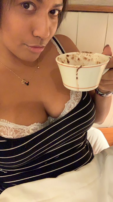 What&rsquo;s the t ☕️ https://t.co/CELZr81DQa<a href="/tag/brazilianblowout"class="tags"><span>#brazilianblowout</span></a><a href="/tag/keratin"class="tags"><span>#keratin</span></a>