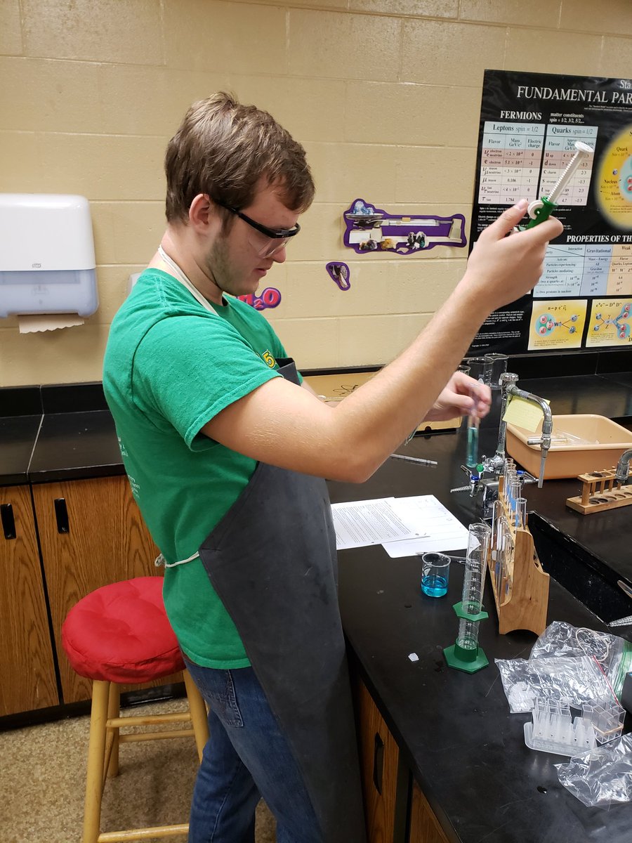 Scrivner101's tweet photo. Fun day in the lab today! https://t.co/CCt5Z3NFMx