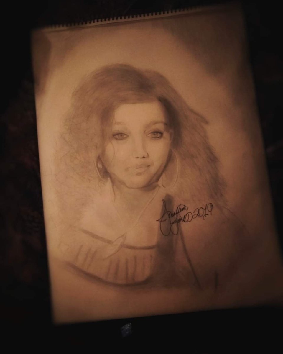 Rambo2Krazy's tweet photo. My artwork 🔥🅿️✍🏽👼🏾🙌🏽
#drawings #ThursdayThoughts #ThursdayMotivation #art #drawing #pencilart #Pencildrawing #sketches https://t.co/2pOB9LGxWg