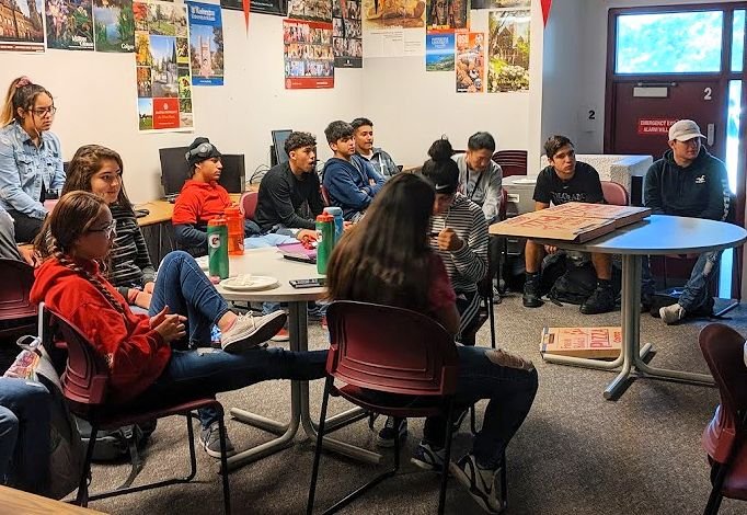 Thank you to alumnus Davin Shing (Class of '84) who spoke to our Athletic Student Leadership yesterday about leadership lessons he has learned in his Air Force career. We appreciate your service, your wisdom and your willingness to share. #JeffcoDLM