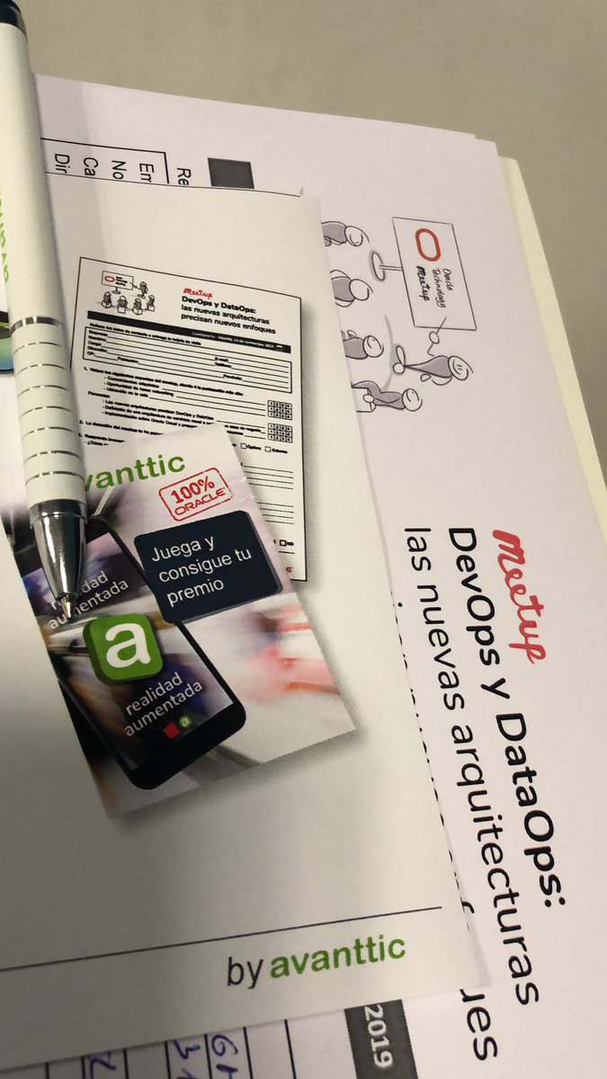 pOnTiTa's tweet image. Un jueves un tanto #Tech con @avanttic en #datadevops #avanttic_meetup