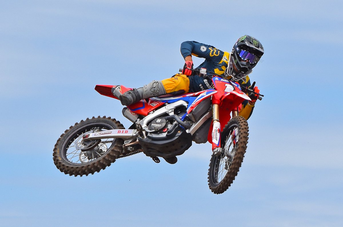 FuelUniverseTV's tweet photo. Final del Motocross Argentino en Trenque Lauquen – Análisis de Sergio Clot || https://t.co/YUwozNois3 ||
#MXArgentino #CONAM #Luzzardi #TrenqueLauquen #FUelUniverse https://t.co/GDXktWRzbm