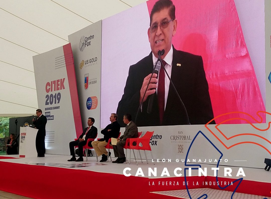 Inaugura <a href="/VicenteFoxQue/">Vicente Fox Quesada</a>, ex presidente de México la 6ta Edición de <a href="/CITEKForum/">CITEK Forum</a> en compañía del Ing. Eusebio Vega Pérez, secretario en la @sicesgto, además del presidente municipal de San Francisco del Rincón, Javier Casillas.