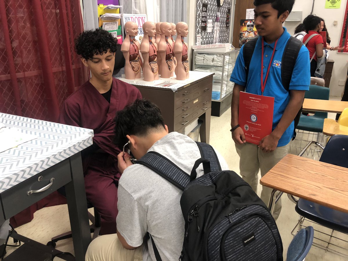 JoetteViggiano's tweet image. @miamisouthridgeshs @spartan_magnet #MagnetNight2019 is Dec. 4th @6 pm! #GamingDesignAnimation #AcademyOfHealthSciences #BusinessInnovationManagement #APCapstone #CodingAppDevelopment #CriminalJustice 🤔 It’s #YourChoiceMiami